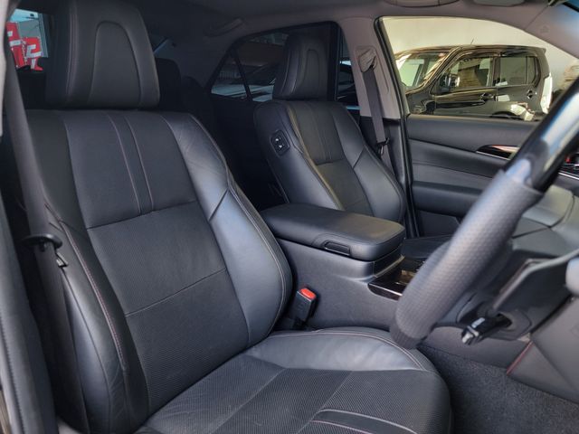 Toyota CROWN SEDAN 2016-04 186886-15