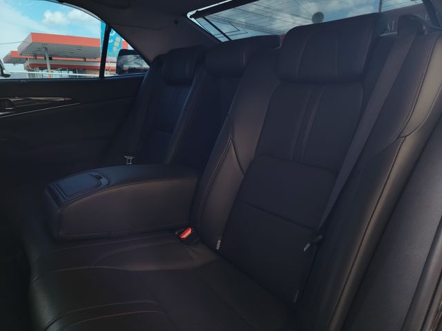 Toyota CROWN SEDAN 2016-04 186886-23