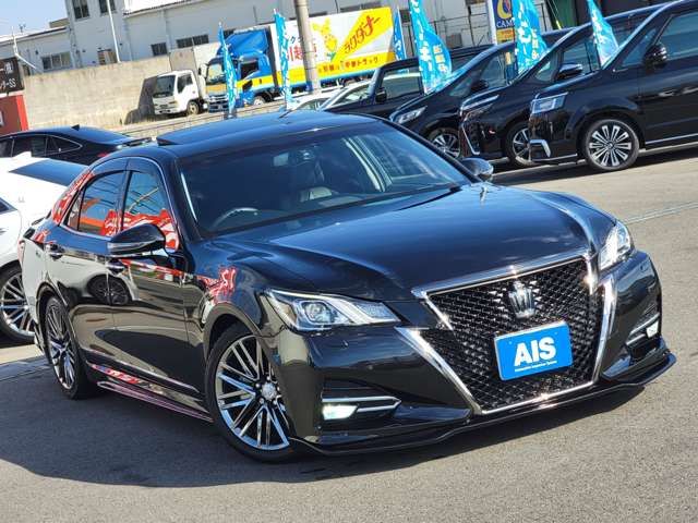 Toyota CROWN SEDAN 2016-04 186886-1