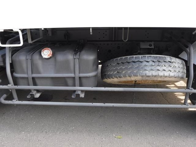 Isuzu FORWARD 2011-07 25277-14