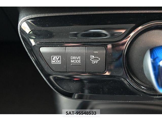 Toyota PRIUS 2019-03 322413-17