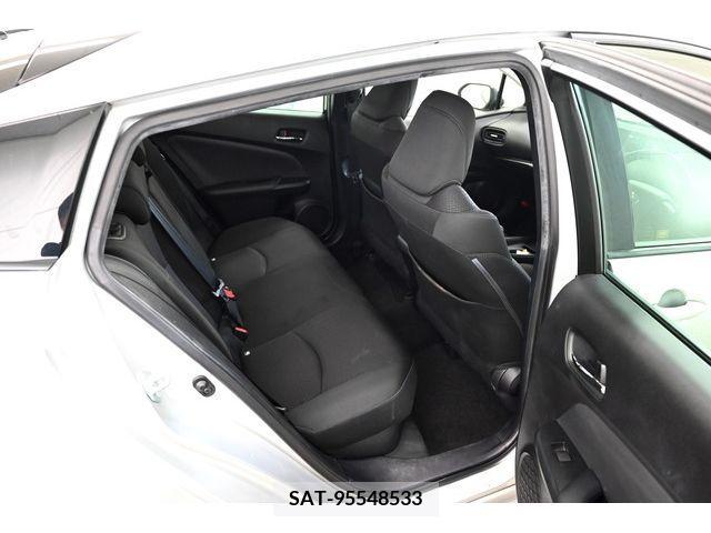 Toyota PRIUS 2019-03 322413-7