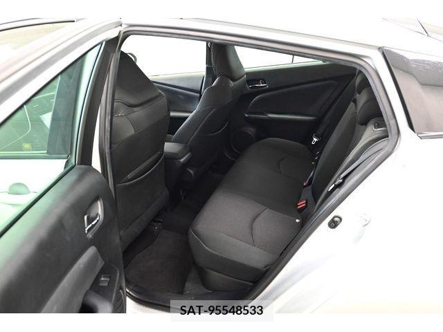 Toyota PRIUS 2019-03 322413-8