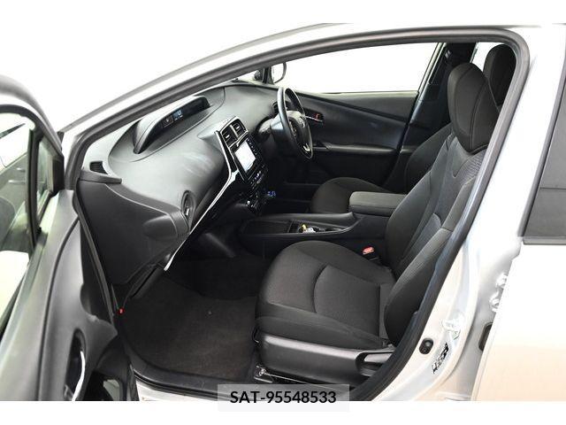 Toyota PRIUS 2019-03 322413-6