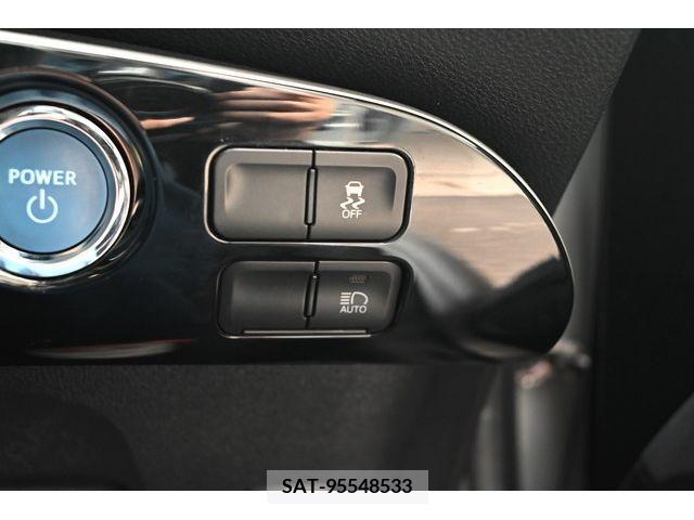 Toyota PRIUS 2019-03 322413-19