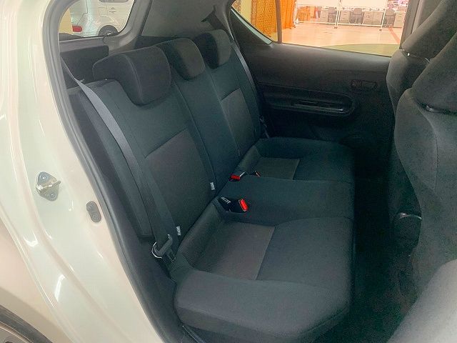Toyota AQUA 2018-10 8242-3