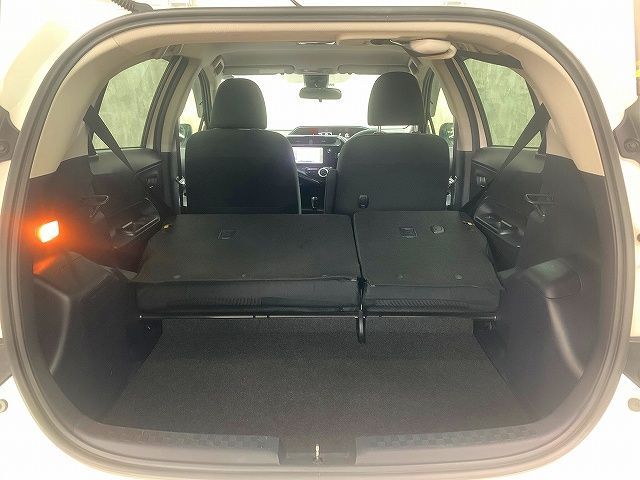 Toyota AQUA 2018-10 8242-20