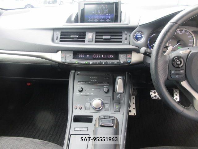 Lexus CT 2015-09 322675-13