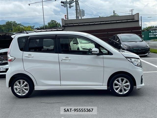 Nissan DAYZ 2015-11 266563-3