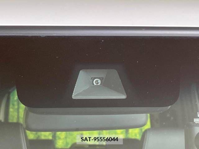 Honda N BOX CUSTOM 2021-01 364767-4