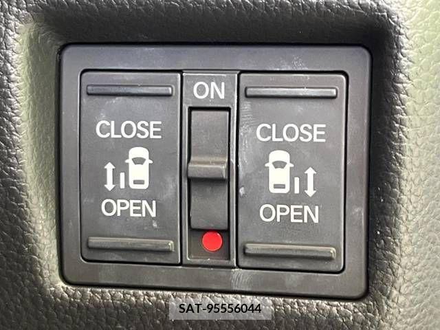Honda N BOX CUSTOM 2021-01 364767-2