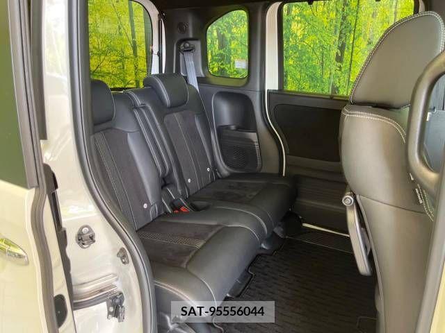 Honda N BOX CUSTOM 2021-01 364767-9