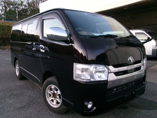 Toyota REGIUSACE VAN 2018-10 25079-0