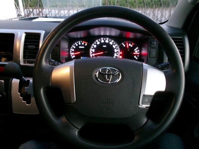 Toyota REGIUSACE VAN 2018-10 25079-14