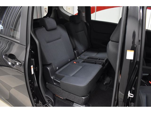 Toyota SIENTA 2016-07 192481-9