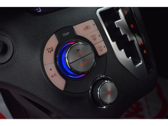 Toyota SIENTA 2016-07 192481-21