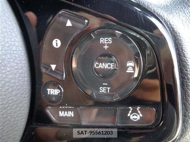 Honda N BOX CUSTOM 2023-01 279303-25