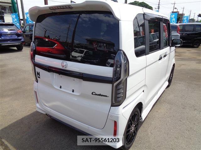 Honda N BOX CUSTOM 2023-01 279303-5