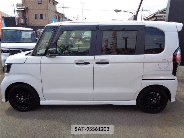 Honda N BOX CUSTOM 2023-01 279303-3