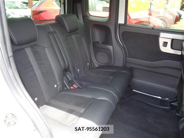 Honda N BOX CUSTOM 2023-01 279303-14