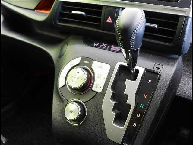 Toyota SIENTA 2020-06 28890-17