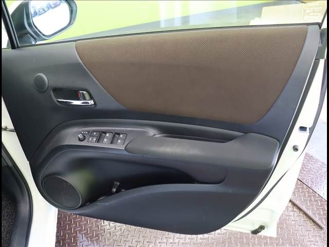 Toyota SIENTA 2020-06 28890-23