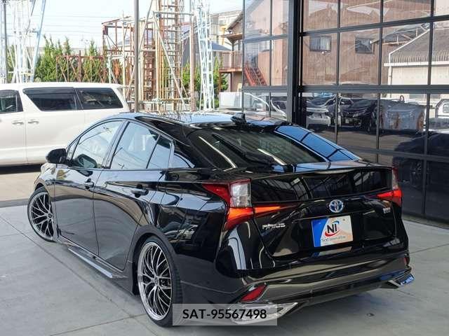 Toyota PRIUS 2019-12 220806-14