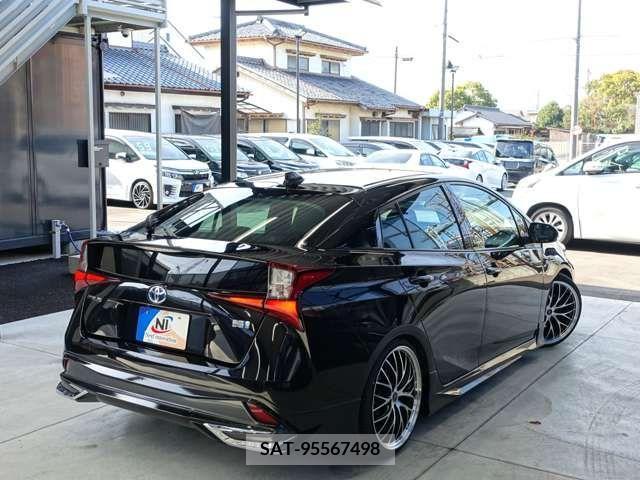 Toyota PRIUS 2019-12 220806-6