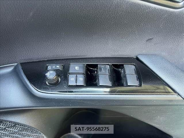 Toyota PRIUS 2021-01 208426-17