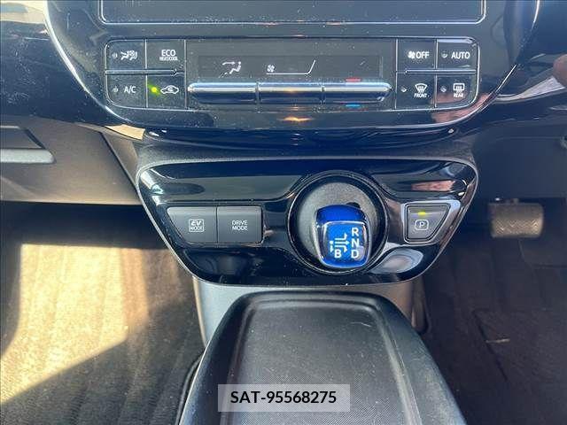 Toyota PRIUS 2021-01 208426-15