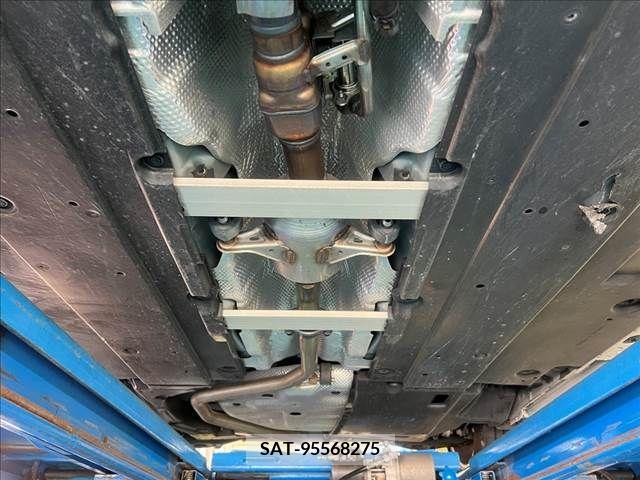 Toyota PRIUS 2021-01 208426-27
