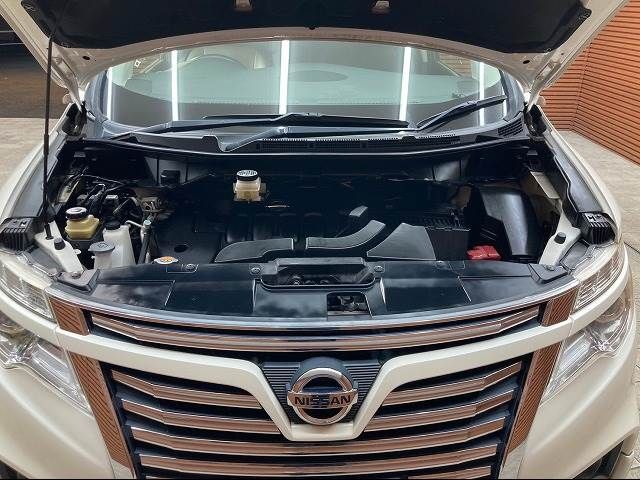 Nissan ELGRAND 2017-03 17834-13
