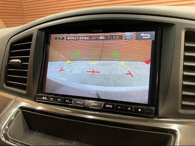 Nissan ELGRAND 2017-03 17834-3