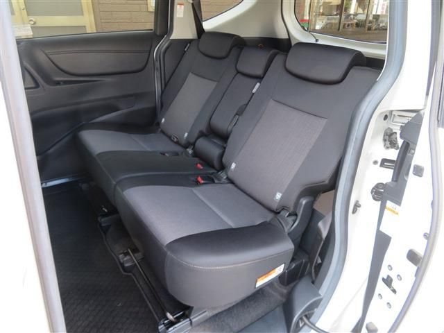 Toyota SIENTA 2019-01 27246-8