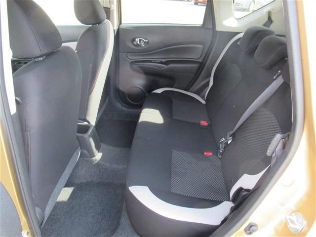Nissan NOTE 2017-08 6807-4