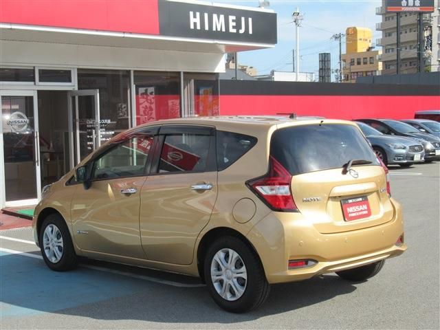 Nissan NOTE 2017-08 6807-26
