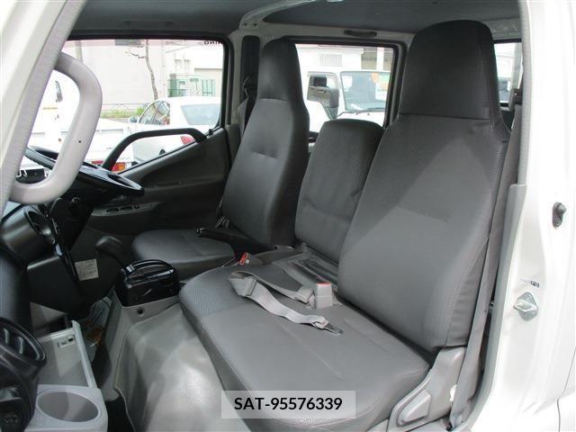 Hino DUTRO 2016-09 296739-14
