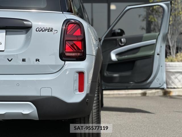 Bmw MINI 2022-10 239291-13