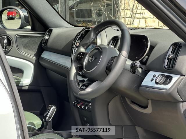 Bmw MINI 2022-10 239291-3