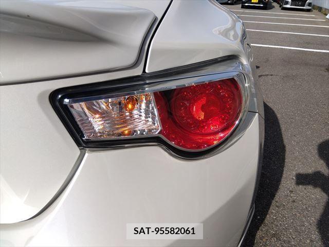 Toyota 86 2013-10 228156-5