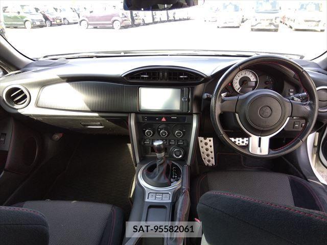 Toyota 86 2013-10 228156-9