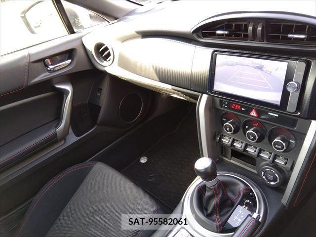 Toyota 86 2013-10 228156-14