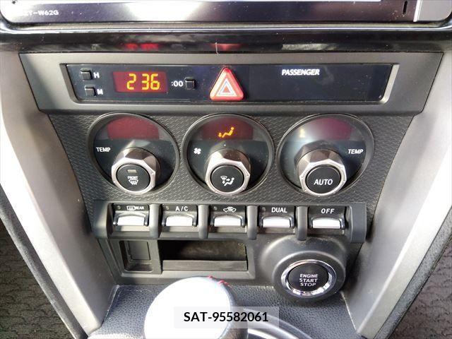 Toyota 86 2013-10 228156-16