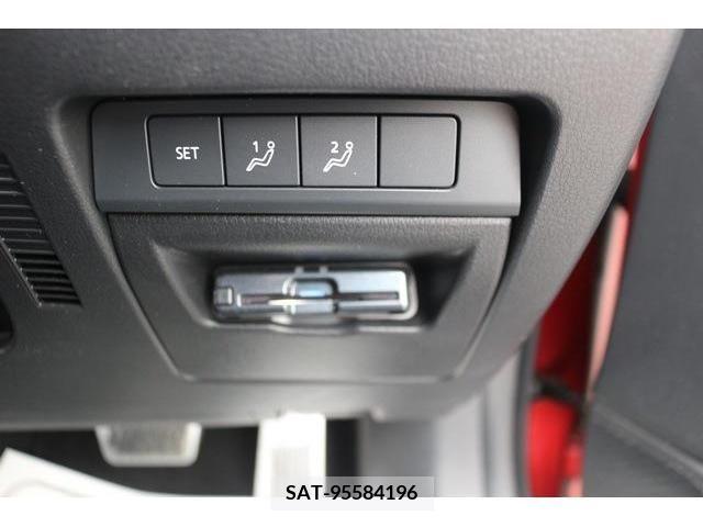 Mazda MAZDA3 2019-09 233393-4