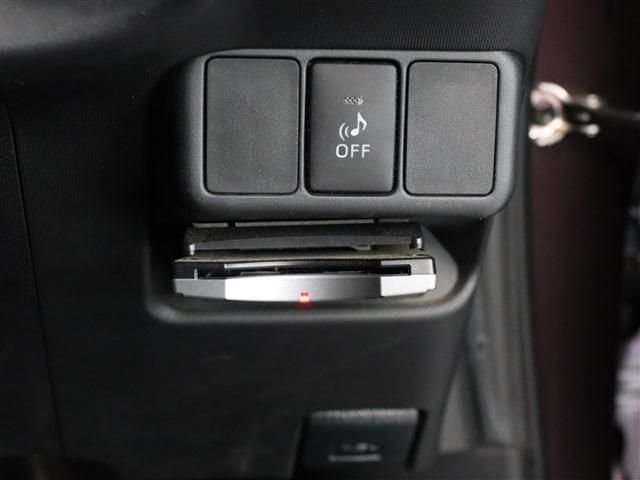 Toyota AQUA 2015-09 192429-17