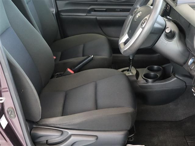 Toyota AQUA 2015-09 192429-24