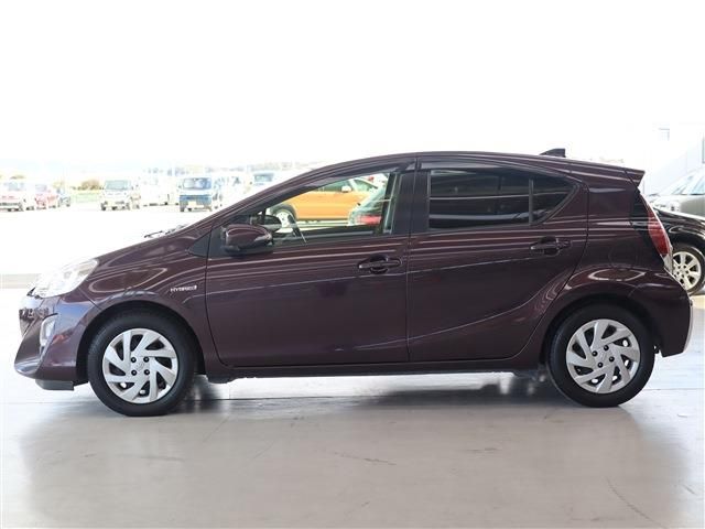 Toyota AQUA 2015-09 192429-6