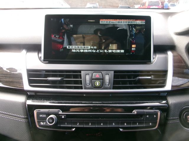 Bmw 2 SERIES 2015-06 180442-21