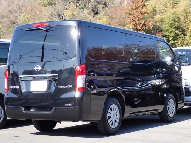 Nissan CARAVAN VAN 2022-01 187380-1