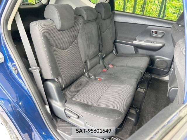 Toyota PRIUS ALPHA 2015-11 381006-10